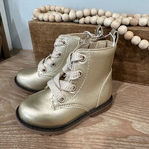 *SOLD* NWT Toddler Cat & Jack boots sz 7